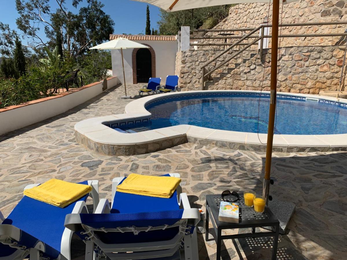 Casa Rural Finca Volando In The Mountains Of Malaga Comares Exterior foto